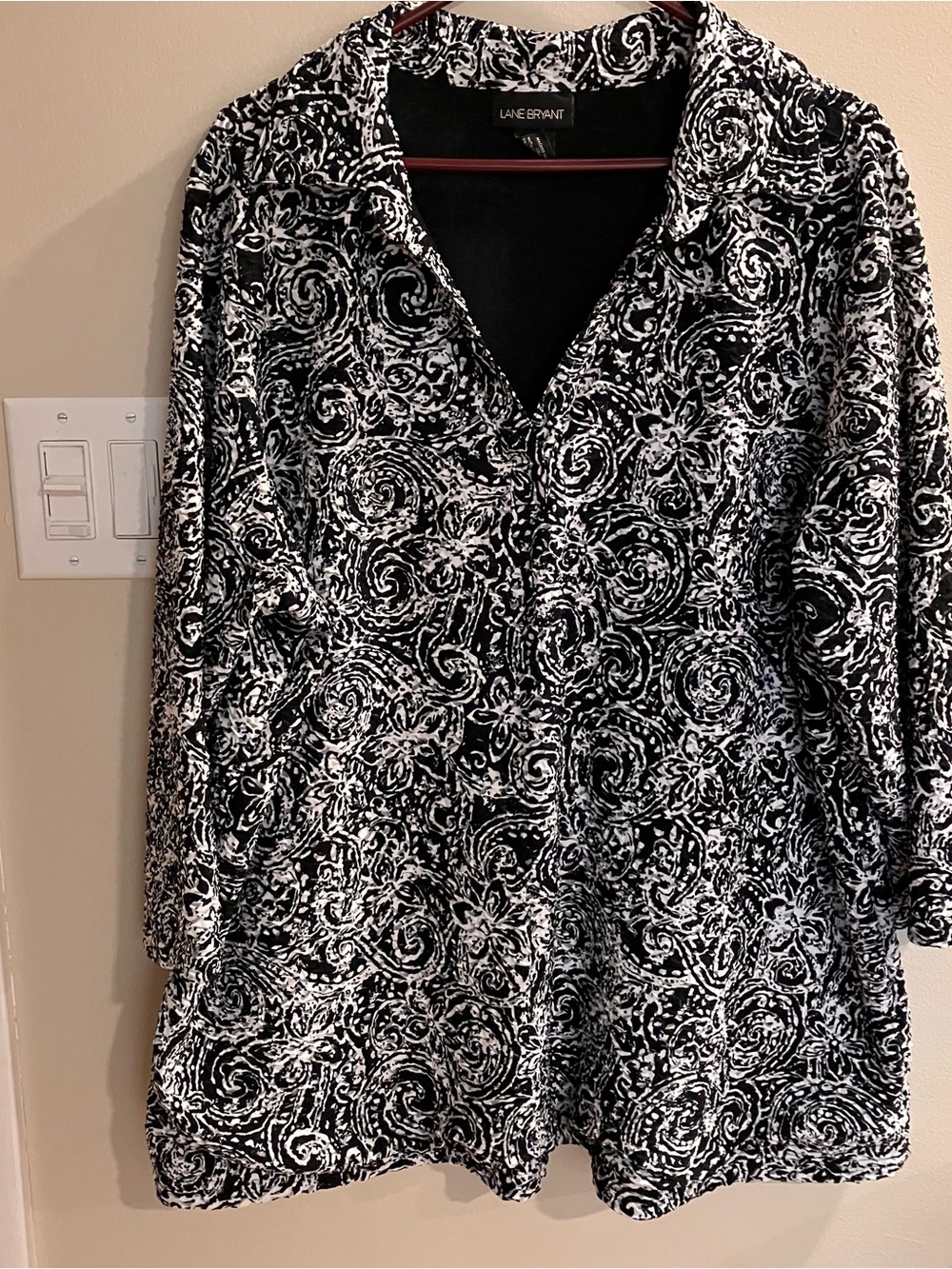 Lane Bryant Black & White Swirl Tunic Top stretch popover flattering